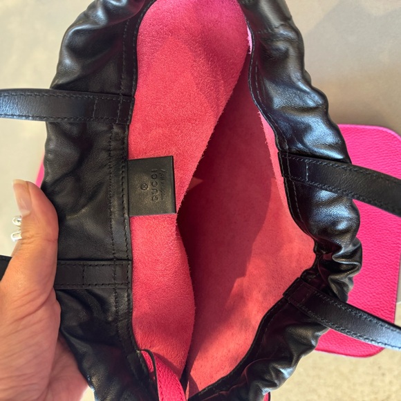 Gucci Pink Leather Printed Drawstring Backpack Bag - Picture 7 of 9